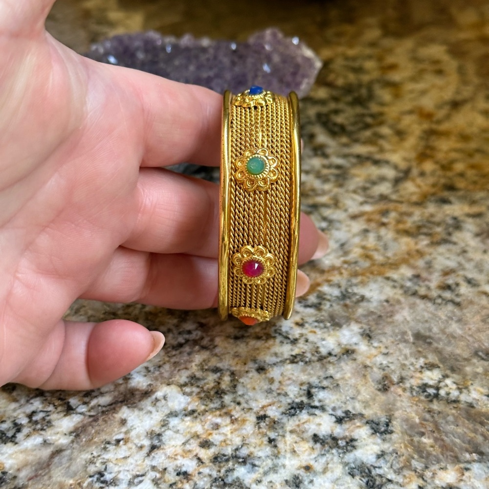 Gold Indian Bangle Gemstone Bracelet - Picture 7 of 8
